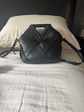 Amazon Black Woven Crossbody Bag with Top Handle